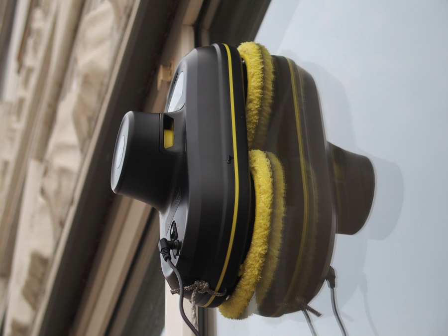 Мастер Кит Хоббит по имени Хобот  - о роботе мойщике окон HOBOT 198 моет окна