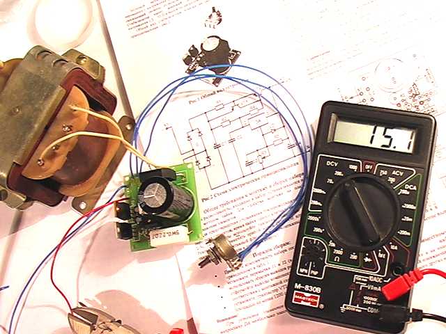 Мастер Кит Стабилизированный блок питания из набора NK037 Готовый стабилизатор Мастер Кит