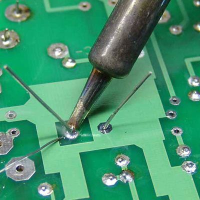 Мастер Кит Урок 3 - Основы монтажа и пайки