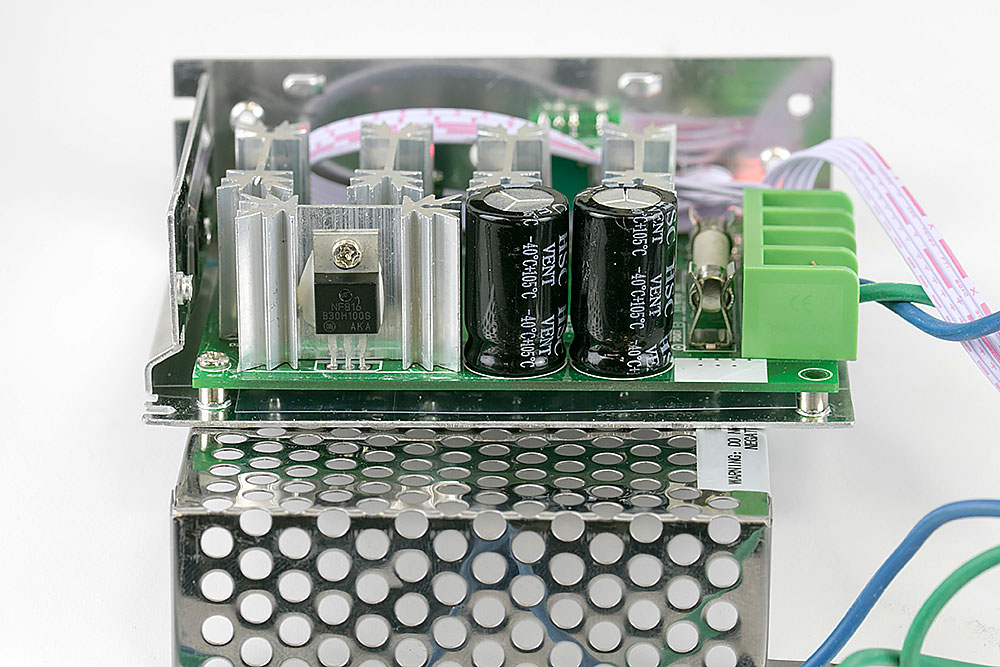 Мастер Кит Обзор регулятора мощности MP301M 12-80В / 30A в корпусе 